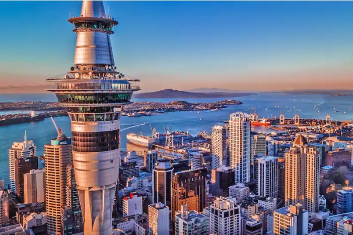 Quais são os principais locais para visitar na Nova Zelândia para fins turísticos?